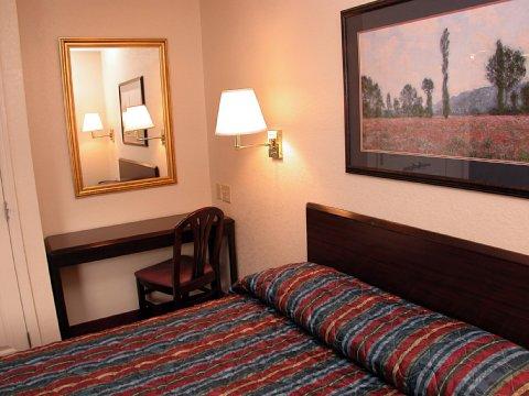 Hotel Sonesta Simply Nashville 3*